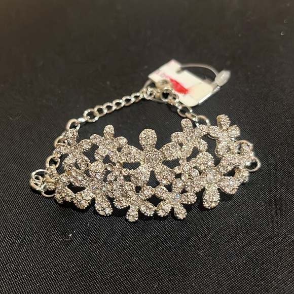 Brand new silver Bracelet - Picture 2 of 2